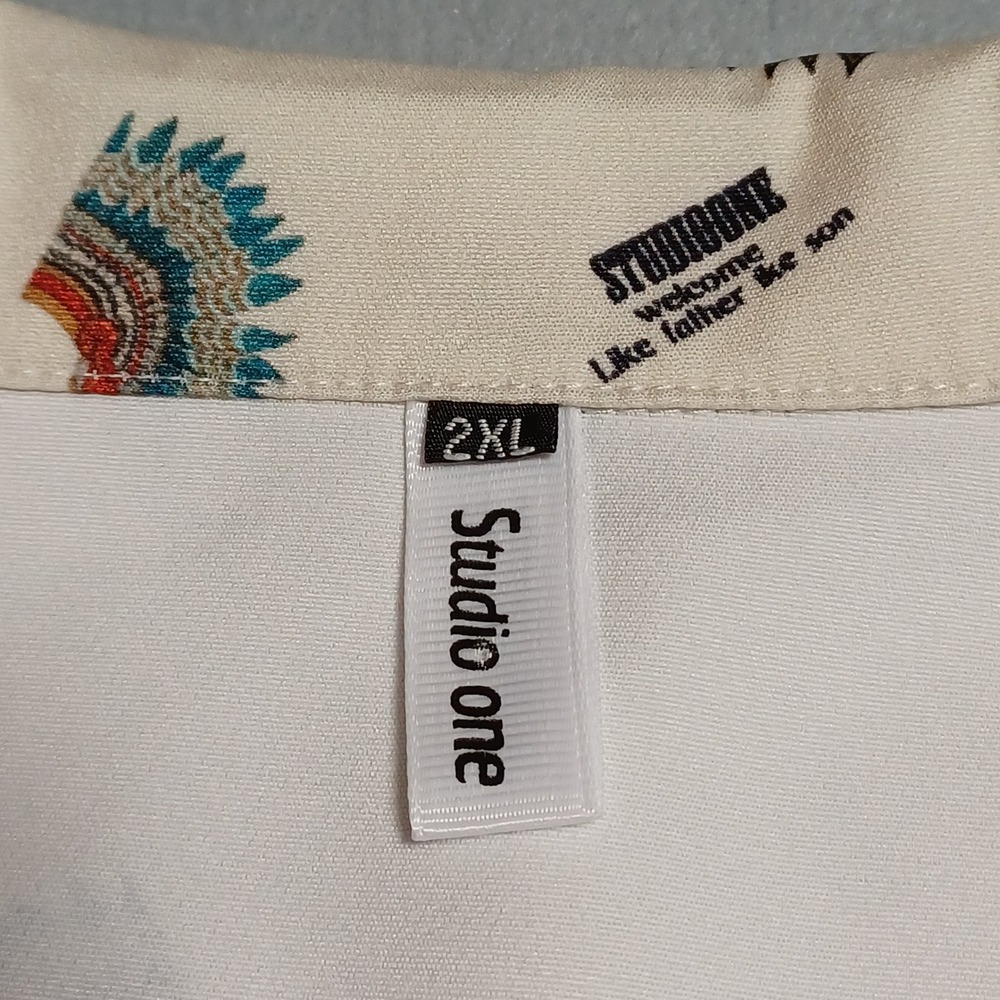 Studio One Mens 2XL Short Sleeve‎ Button Up Shirt Headdress Print Cream Graphic - Picture 9 of 11